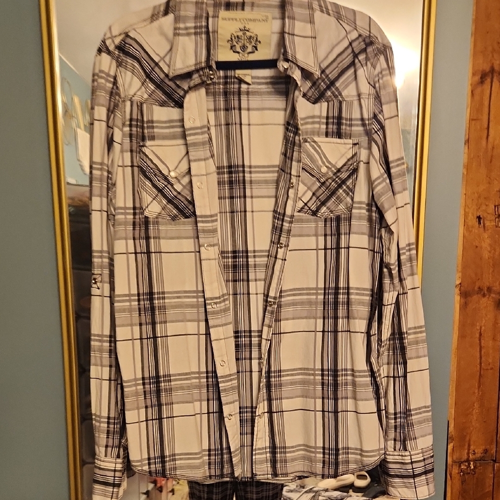 Men's Black and White Plaid Casual Button Down Shirt